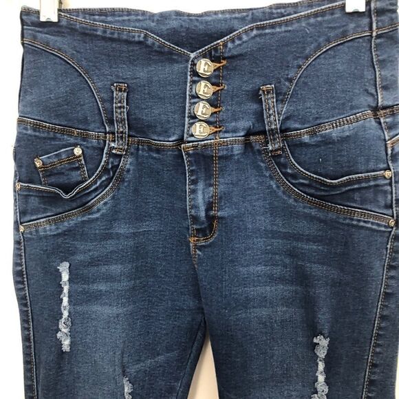 Elvas Size 7 Distressed Stretchy High Waist Jean Capris!! - Picture 1 of 11